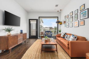 Modern Gulch Getaway with Pool, Parking, and Patio